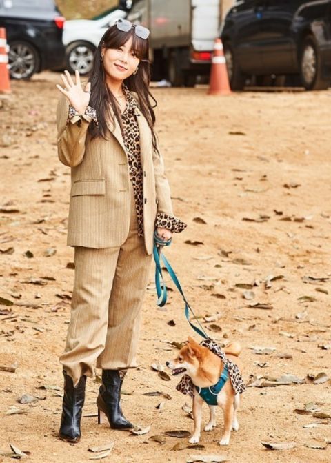 Wonder Girls宥斌和她的柴犬Kongbin。   圖：翻攝自MBC