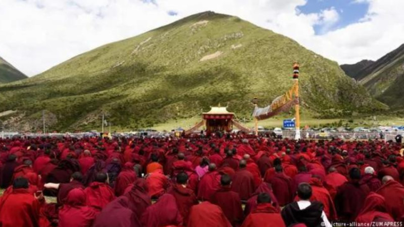 中共成立「培訓中心」強迫西藏人廉價勞動   圖 : 翻攝自中国禁闻网。
