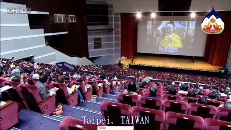 達賴喇嘛10月2日起，連續3日透過視訊向台灣信眾傳道。   圖：取自達賴喇嘛臉書