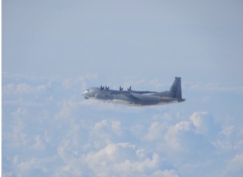 臉書專頁「台灣西南空域」指出，今早入侵我西南空域的共機，機型疑似為中共運9型機。   圖/國防部提供（資料照）