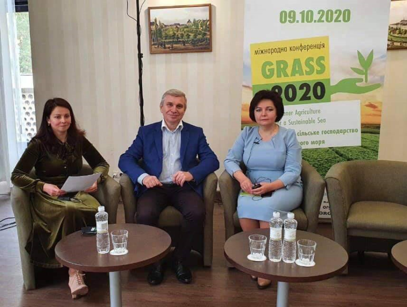 GRASS 2020研討會-烏克蘭有機聯盟主席 (中)邀請新北市分享有機農業推動經驗。    圖：新北市農業局 / 提供