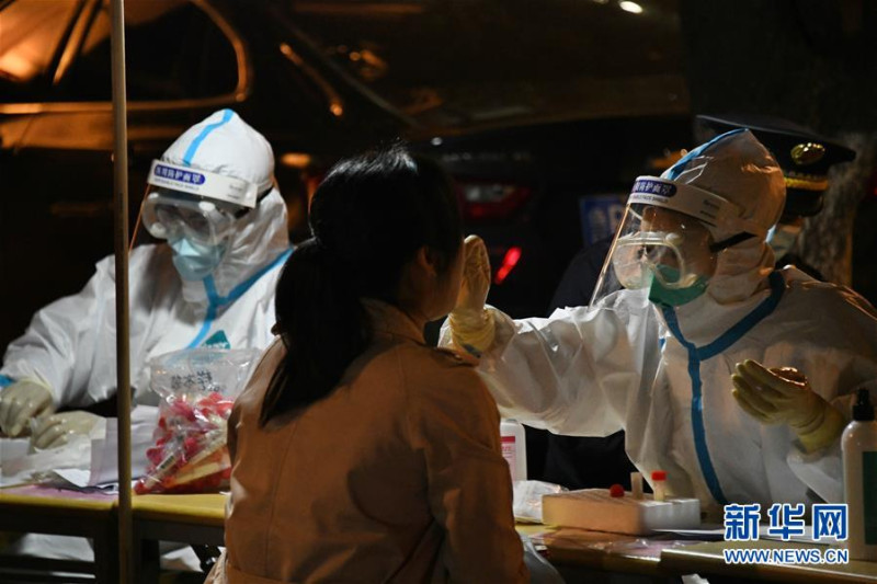 中國防疫單位收賄使用私人企業產製的劣質篩劑，導致確診者卻驗不出來。（示意圖）   圖：翻攝新華網（資料照）