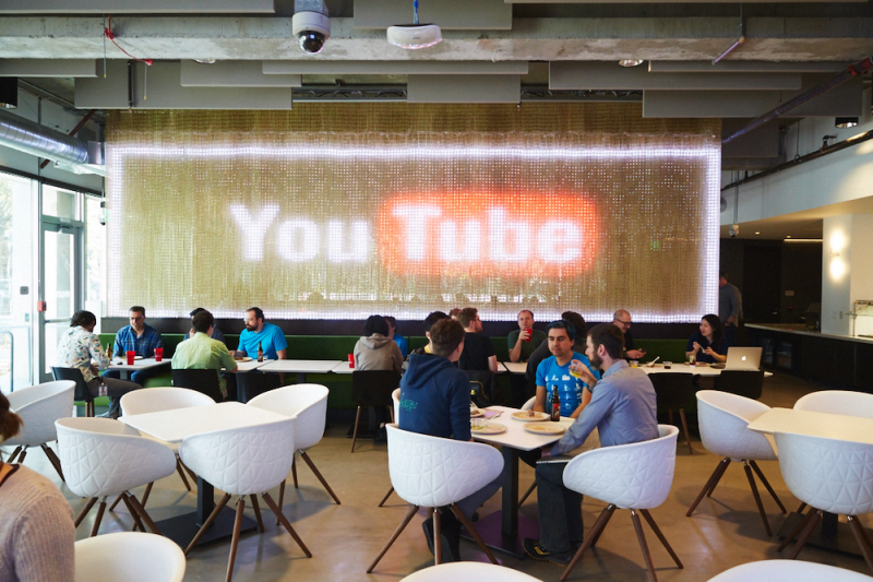 Youtube修改廣告分紅條款，引來許多創作者不滿。   圖：翻攝自Google