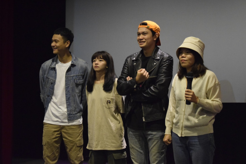導演柯貞年(右起)帶著劉子銓、陳姸霏、劉冠廷跑《無聲》電影映後座談。   圖：CatchPlay/提供