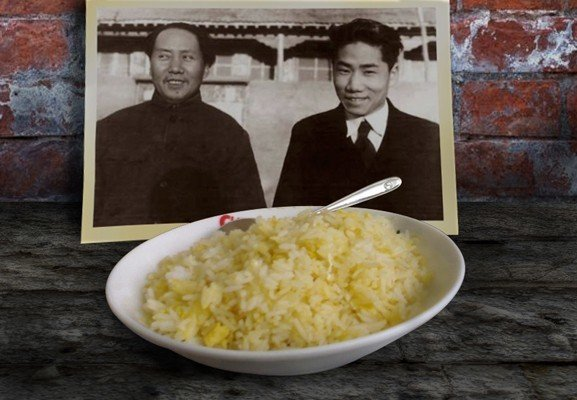 毛澤東之子毛岸英據傳因為拿著北韓政府贈送的雞蛋在司令部生火做蛋炒飯，而遭美軍炸死。   圖：翻攝推特