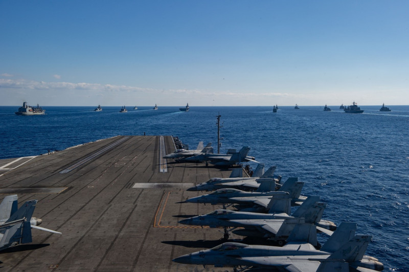 美日加3國聯合軍演，出動航母、戰機。   圖：翻攝自USS Ronald Reagan臉書