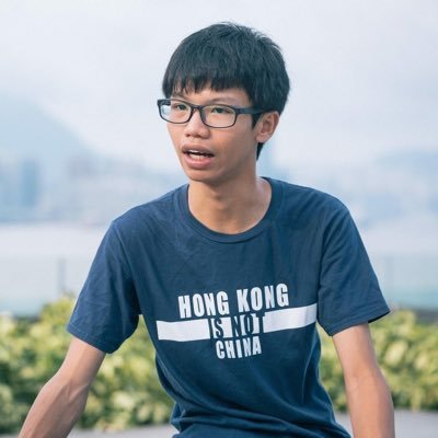 香港前「學生動源」召集人鍾翰林主張不擇手段，促使香港獨立建國，是港版《國安法》實施以來，第1位因此法被捕的知名異議人士。   圖：翻攝自鍾翰林推特