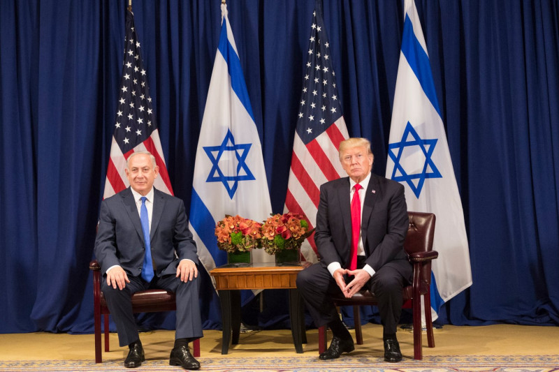 美國總統川普（右）與以色列總理納坦雅胡。   圖：翻攝自美國白宮臉書