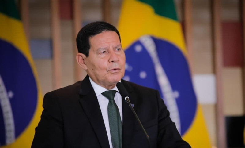 巴西副總統莫勞（圖）認為，中國大使可透過書信等方式向巴西外交部表達對愛德華多言論的看法，而不是「透過社群媒體弄得像嘉年華」。（圖取自twitter.com/generalmourao）   