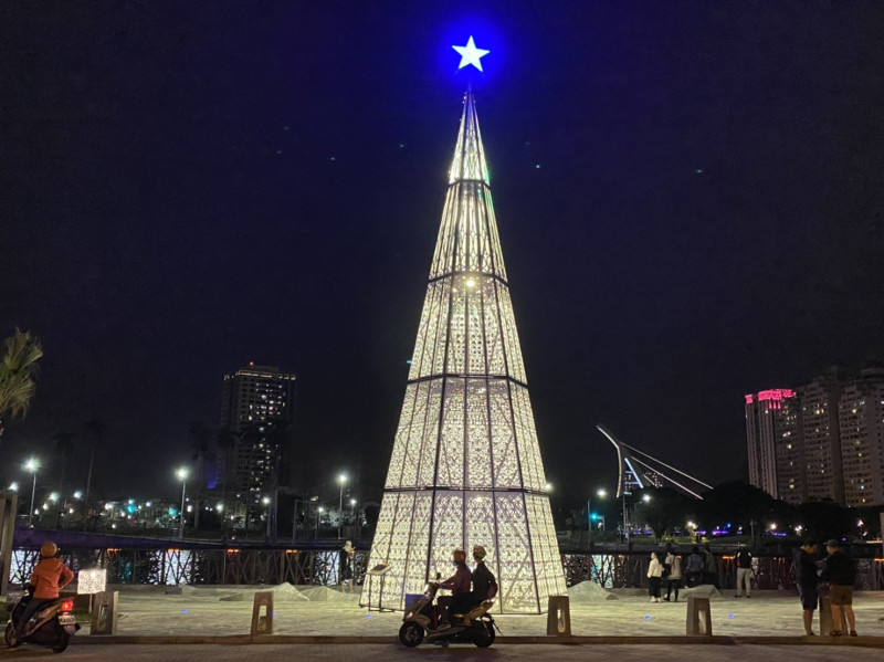 河樂燈區聖誕樹。   圖：台南市觀旅局／提供