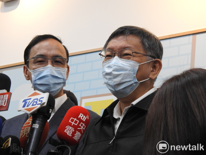 國民黨前主席朱立倫（左）、台北市長柯文哲（右）。   圖：周煊惠／攝