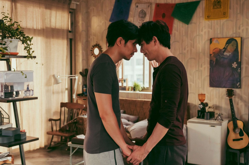 莫子儀(右)與姚淳耀(左)在《親愛的房客》中飾演一對靈魂伴侶。   圖：牽猴子整合行銷/提供