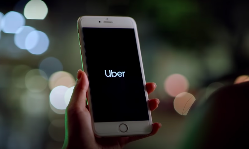 Uber為維護用戶乘車安全，推出乘車錄音功能，以及繫安全帶的語音通知。   圖：擷取自Uber YouTube