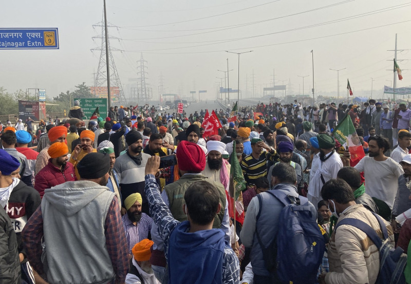 印度逾50萬農民參與示威活動，反對政府通過的農業改革法案。(資料照片)   圖：達志影像 / 美聯社