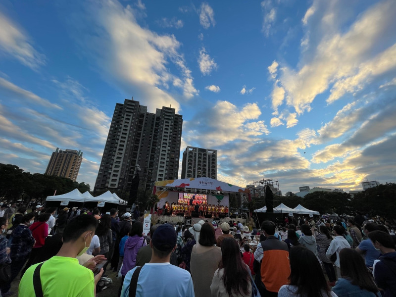 原音天籟音樂節來到陽光普照的台中市民廣場。      圖 : 參山處/提供
