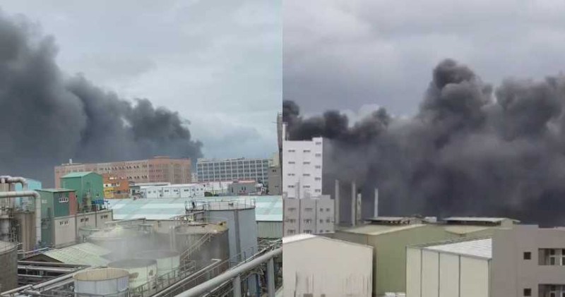 桃園機場附近今（20）日中午時分傳出巨大爆炸聲響，現場濃煙密佈。   圖：翻攝桃園人桃園事臉書
