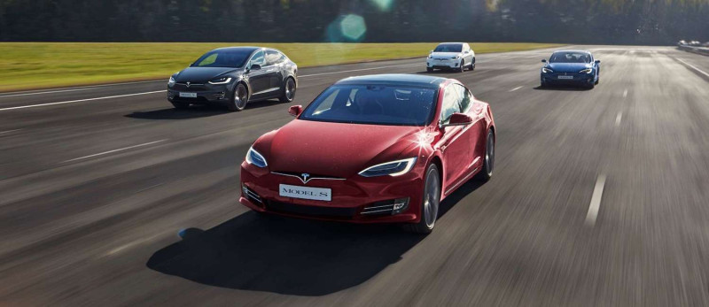 美國知名電動車大廠「特斯拉（Tesla）」Model 3車廂重複開關，可能會導致後視攝影機的線路受損。   圖：翻攝自Tesla台灣官網