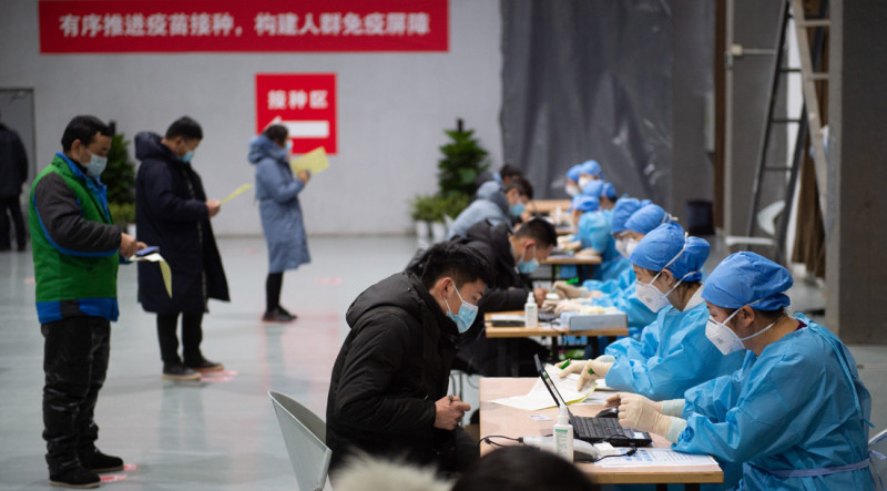 中國北京市展開重點人群武漢肺炎疫苗施打工作，首批將為20萬人進行接種。   圖：翻攝自中國政府網