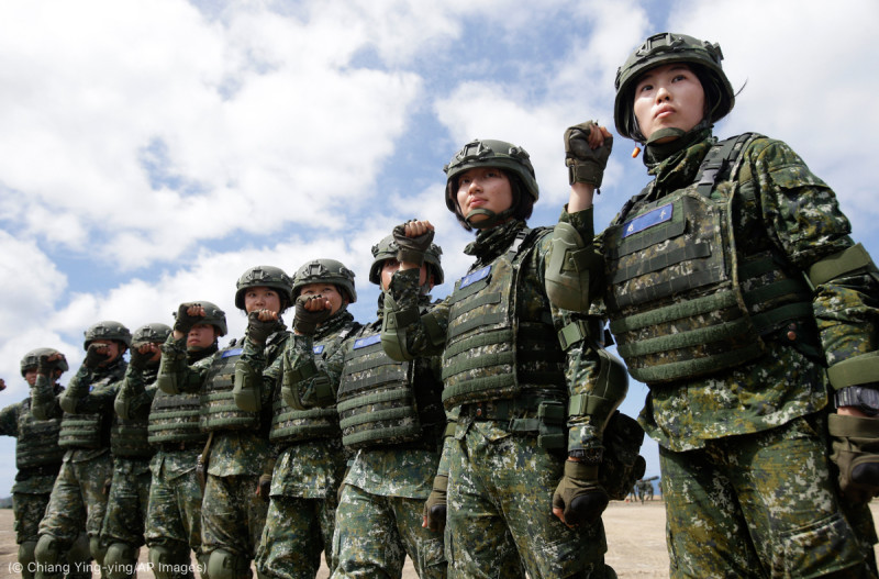 美國國務卿蓬佩奧表示，過去3年川普政府授權軍售台灣價值逾150億美元武器。   圖/蓬佩奧推特