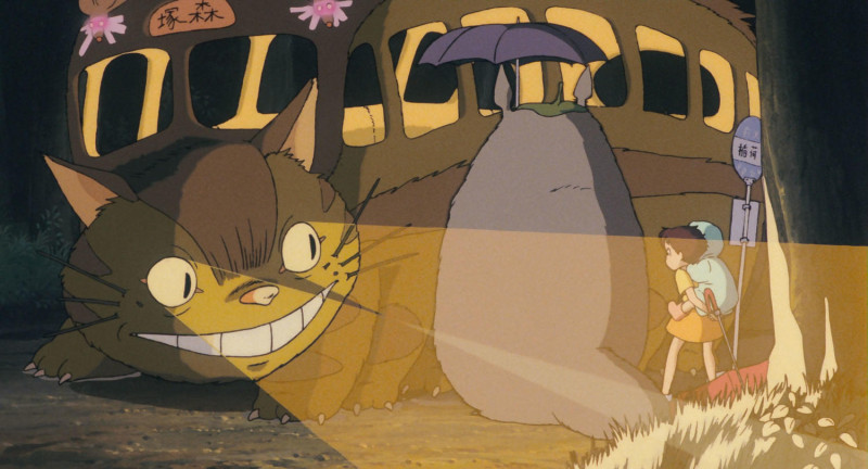 《龍貓》片中的貓巴士讓日本大導黑澤明讚嘆「奇思妙想」。   圖：甲上娛樂／提供