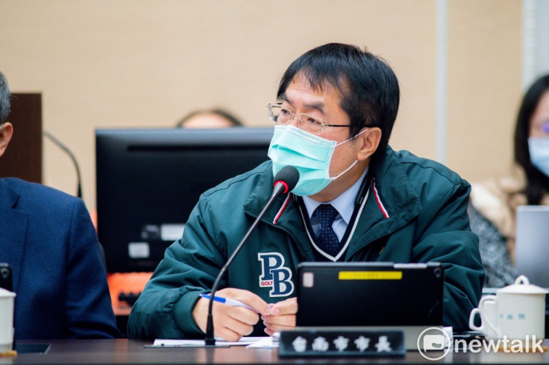 對於台灣正式進入社區感染階段，黃偉哲宣布台南市防疫升級，各項活動將嚴格控管人流。   圖：台南市政府／提供（資料照片）