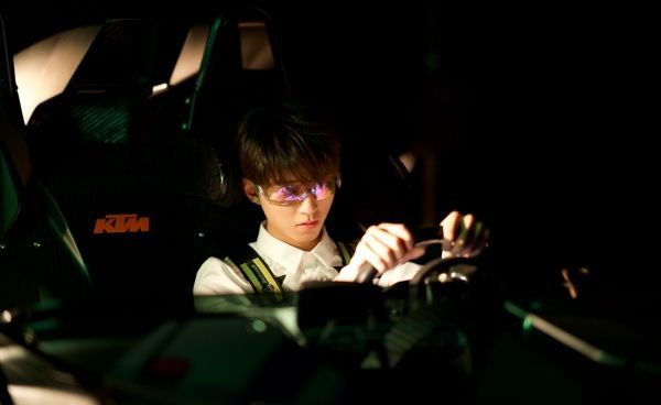 俊凱試駕AE86「豆腐號」的「女友視角」畫面。   圖：創映電影、量能影業提供