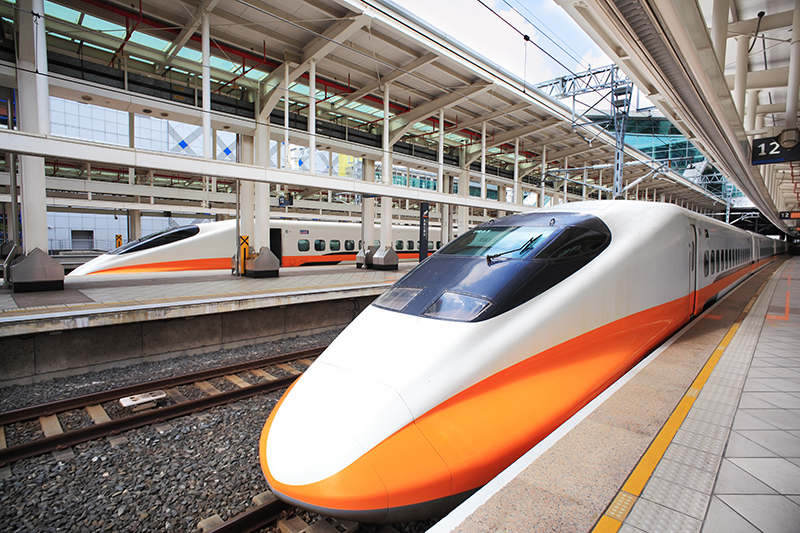 台灣高鐵公司宣布，9月8日至9月12日將再加開20班次列車，加開班次將於8月25日0時起開放訂票。   圖：台灣高鐵公司 /提供（資料照片）
