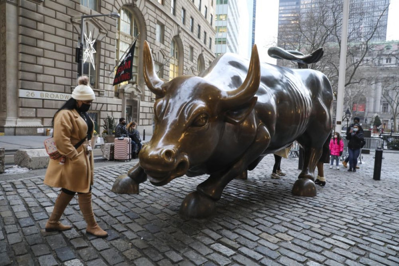 美國華爾街的銅牛，牛市象徵股市大漲。(示意圖)   圖 : 翻攝自新華網