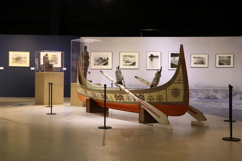 海之美特展，展出蘭嶼傳統拼板舟與飛魚文化。   圖：十三行博物館提供