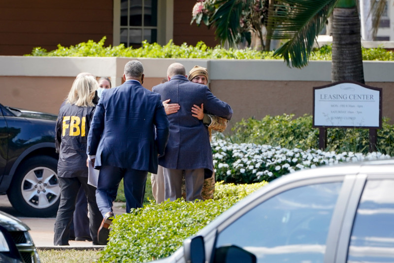 美國聯邦調查局（FBI）2日清晨前往佛州調查兒童色情案件，爆發槍戰，造成2名FBI探員殉職、3名探員受傷。   圖：達志影像/美聯社
