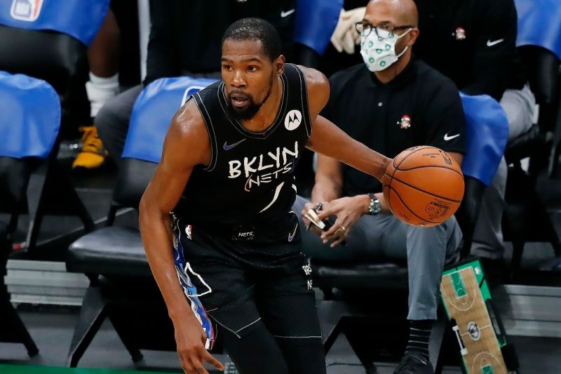 籃網球星Kevin Durant因接觸者確診，打到一半被迫離場。   圖：達志影像/美聯社