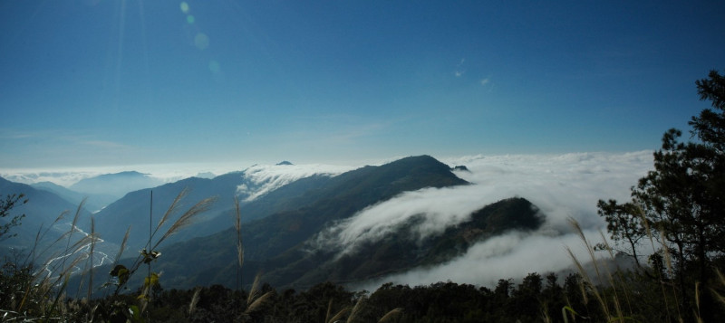 雪見八景之一：司馬限山雲瀑美景。   圖：內政部提供