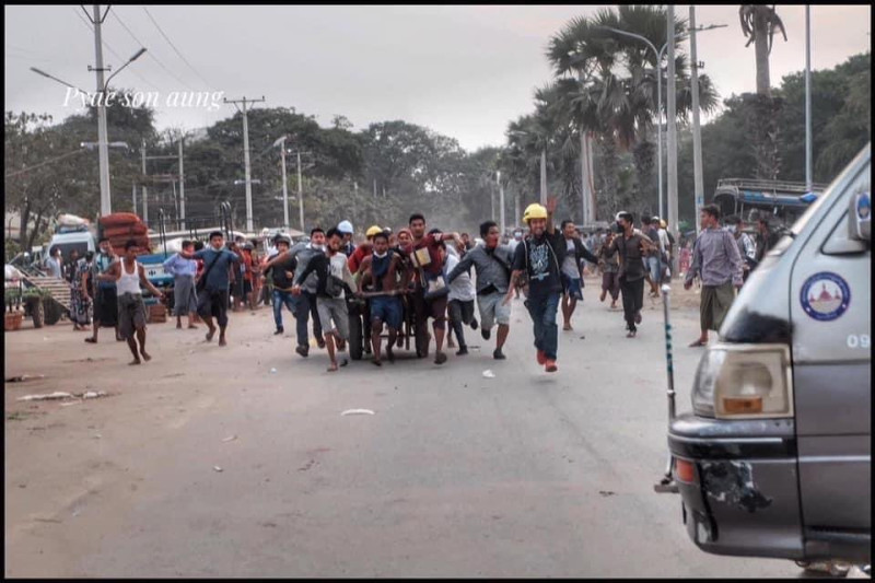 緬甸軍警開火驅散示威抗議民眾造成死傷。   圖/翻攝自Civil Disobedience Movement推特