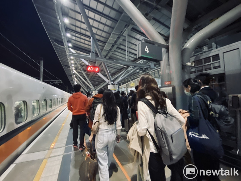 台灣高鐵今天加開兩列南下各站停靠的全車自由座列車。   圖：閻芝霖/攝(資料照)。