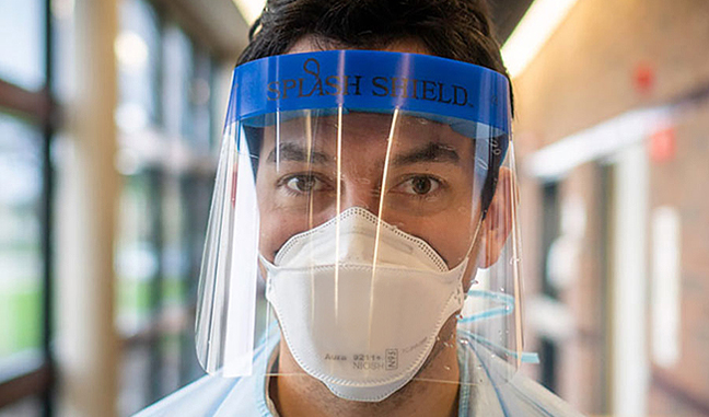 美國疾病管制中心更新武漢肺炎防疫指引，宣布鬆綁戴口罩的規定。   圖：翻攝自美國CDC官網