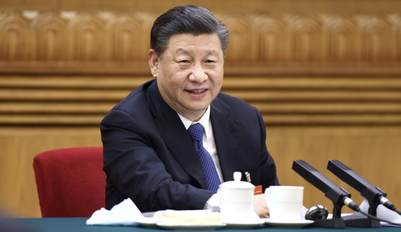 中國國家主席習近平的茶杯，意外成為中國兩會關注焦點。   圖 ：翻攝自人民網