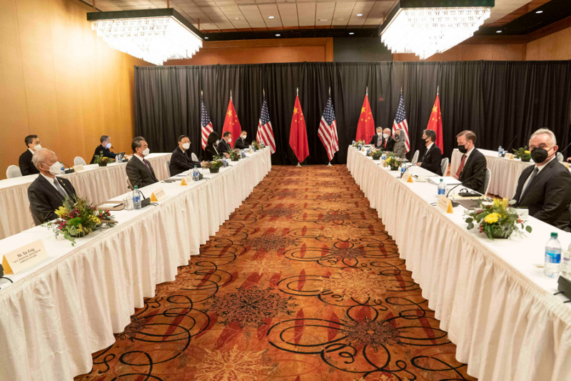 美中高層為期2天的會晤在3月19日落幕，專家指出中國此次只為羞辱美國。   圖/新華社