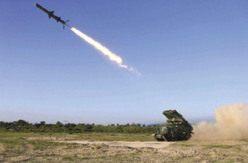 有消息指出，北韓在21日在朝鮮半島西海岸發射了兩枚巡航導彈。(資料照片)   圖 : 翻攝自環球時報