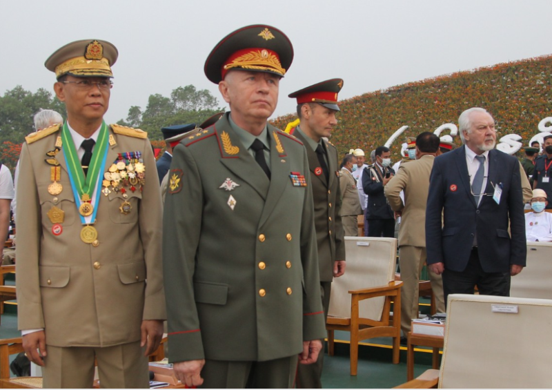 俄羅斯國防部副部長福明（Alexander Fomin）27日出席緬甸閱兵式，引起外界質疑。   圖：翻攝自俄羅斯國防部官網