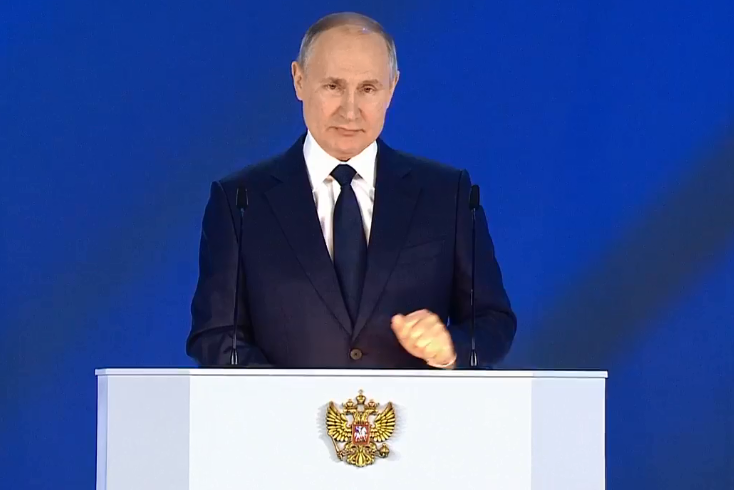 俄羅斯總統普亭今（21）日發表國情咨文演說時，警告外國不要在對俄關係上「跨越紅線」。   圖：翻攝普亭臉書直播影片