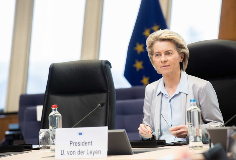 歐盟執委會主席馮德萊恩（Usulsula Von der Leyen）將在本週內提出一項新的對烏財政援助，集資金額預計達到 180 億歐元（ 約合台幣5755億 ）。   圖：翻攝自馮德萊恩推特