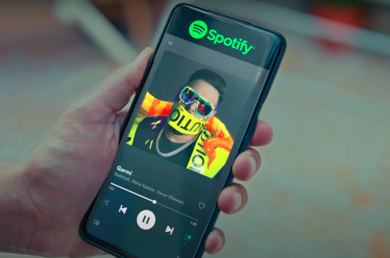 Spotify正在測試平價的訂閱方案，只要0.99美元就可以自由選擇想聽的音樂，但仍會有廣告插播。   圖：擷取自Spotify Youtube