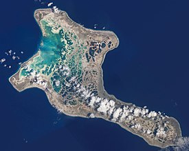 位於太平洋上的基里巴斯是一個擁有12萬居民的國家，控制著世界上最大的專屬經濟區之一，覆蓋了超過350萬平方公里的太平洋海域   取自維基百科