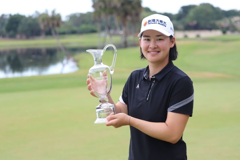 高爾夫球女將李旻今日於美次巡Mission飯店和俱樂部錦標賽奪冠。   圖／台灣大提供