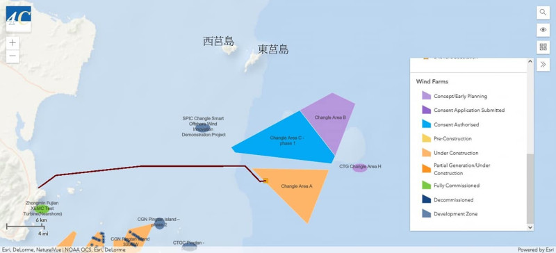 中國大陸在完全無告知協調的狀況下，在東莒島南方5至6海浬處聚集大量工作船大興土木，預計將興建超過30架東方風電10兆瓦海上風機。   圖：翻攝新‧二七部隊 軍事雜談臉書