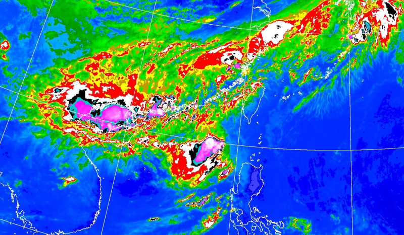氣象局表示，3號颱風「彩雲」中心將在傍晚最靠近台灣陸地。   圖：中央氣象局／提供