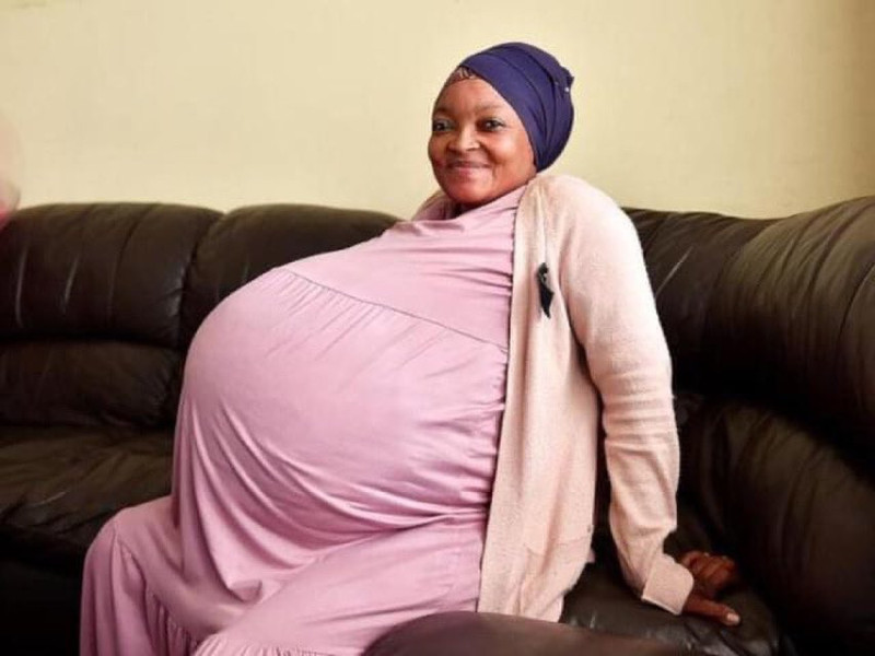 南非女子西索爾自稱近日生下10胞胎，可能將創造新的世界紀錄。   圖 : 翻攝自推特 @SAfmRadio