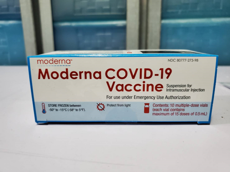 莫德納藥廠公布旗下新冠疫苗最終分析，指出接種完2劑半年後，有效性仍高達93%。（示意圖）   圖：食藥署／提供