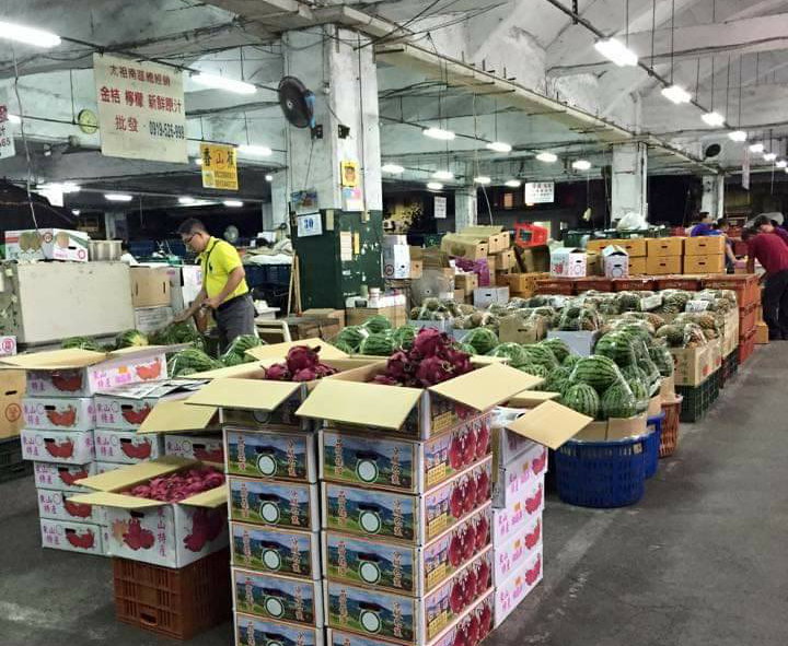 北農群聚感染，南部果菜市場心驚驚。   圖：翻攝高市民族果菜市場臉書