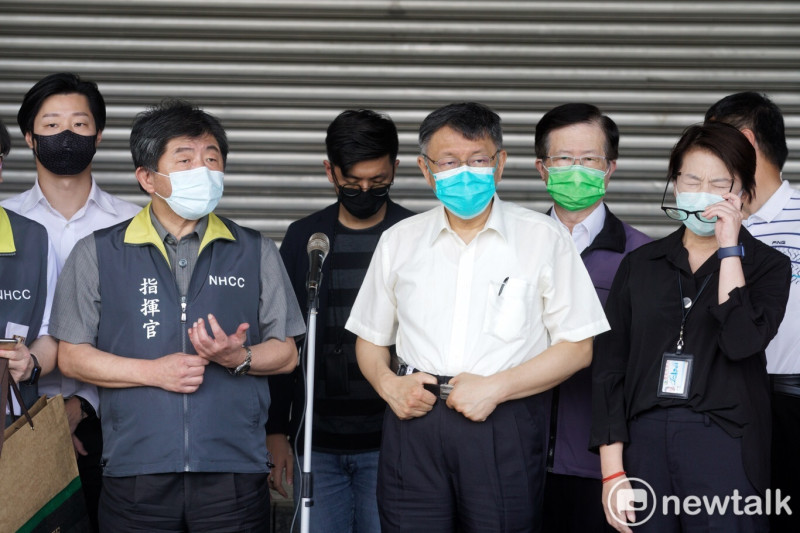 中央流行疫情指揮中心指揮官陳時中、台北市政府市長柯文哲2日宣佈成立聯合前進指揮所進駐環南市場。   圖：張良一 / 攝（資料照）